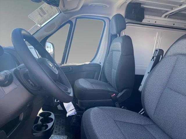 2026 Ram ProMaster Cargo Van Tradesman Low Roof 136" WB w/Pass Seat