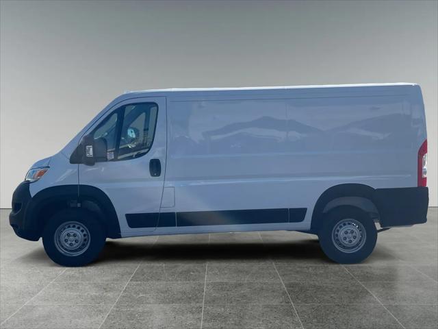 2026 Ram ProMaster Cargo Van Tradesman Low Roof 136" WB w/Pass Seat