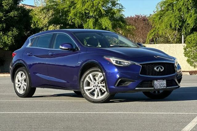2018 INFINITI QX30 Luxury