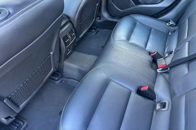 2018 INFINITI QX30 Luxury