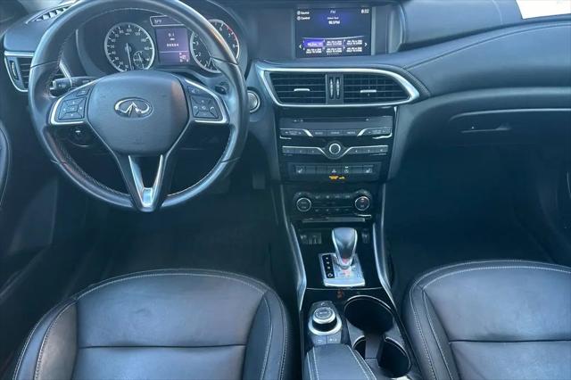 2018 INFINITI QX30 Luxury