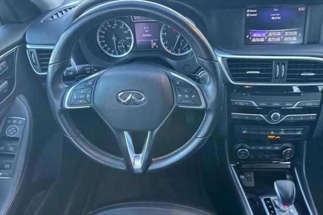 2018 INFINITI QX30 Luxury