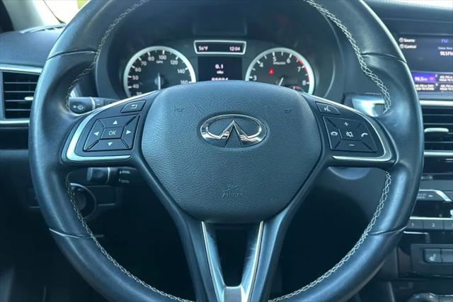 2018 INFINITI QX30 Luxury
