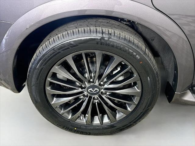 2022 INFINITI QX80 SENSORY