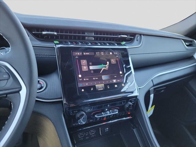 2026 Jeep Grand Cherokee Altitude 4x4