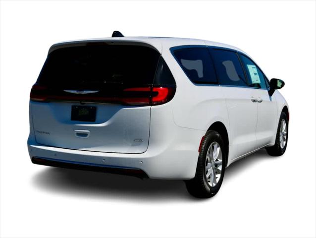 2026 Chrysler Pacifica Select AWD
