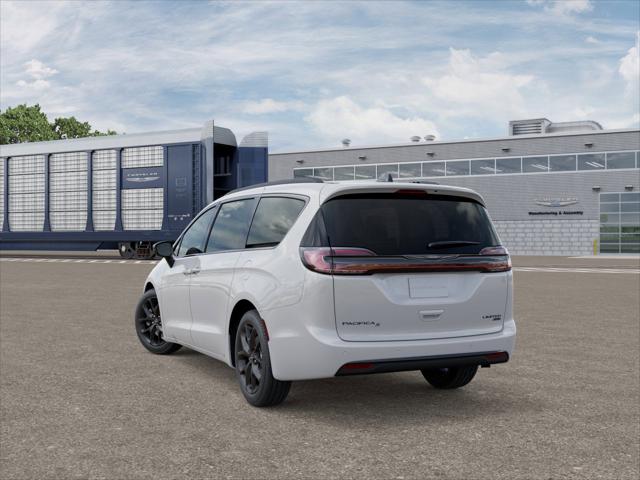 2026 Chrysler Pacifica Limited AWD
