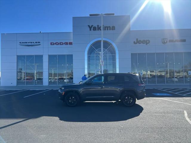 2026 Jeep Grand Cherokee Altitude 4x4 for sale in Yakima, WA