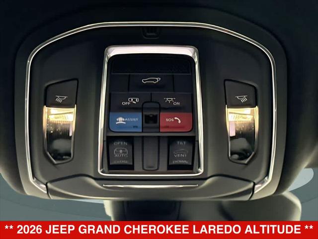 2026 Jeep Grand Cherokee Altitude 4x2