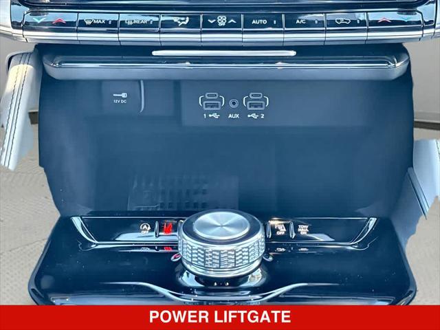 2026 Jeep Grand Wagoneer 4x2