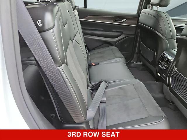 2026 Jeep Grand Cherokee L Altitude 4x4