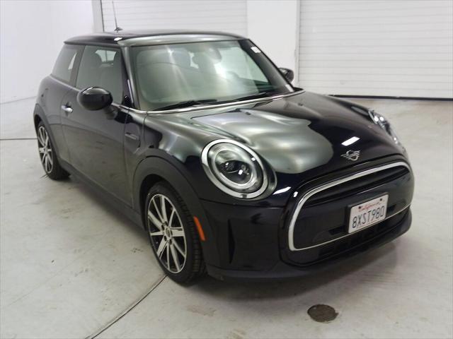 2022 MINI Hardtop Cooper
