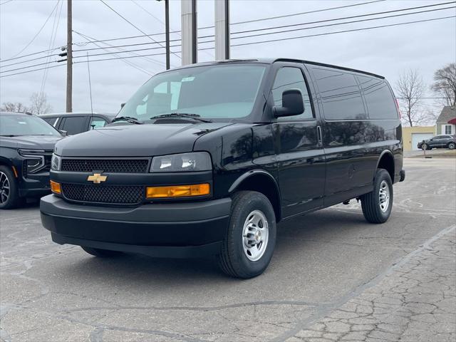 2026 Chevrolet Express Cargo Van 2500 Regular Wheelbase, WT, RWD