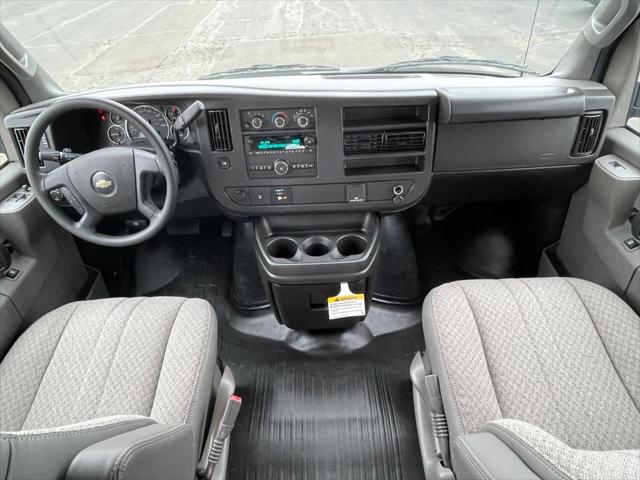 2026 Chevrolet Express Cargo Van 2500 Regular Wheelbase, WT, RWD
