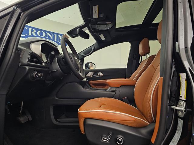 2026 Chrysler Pacifica Pinnacle AWD