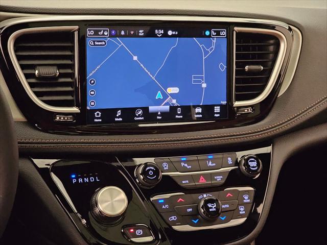 2026 Chrysler Pacifica Pinnacle AWD