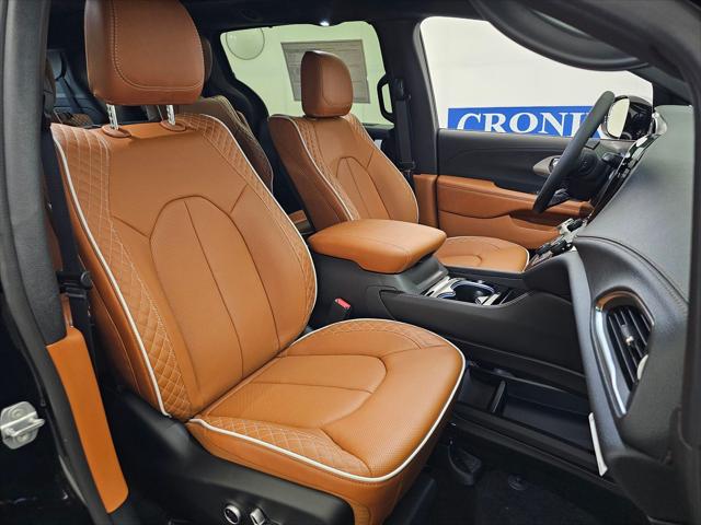 2026 Chrysler Pacifica Pinnacle AWD