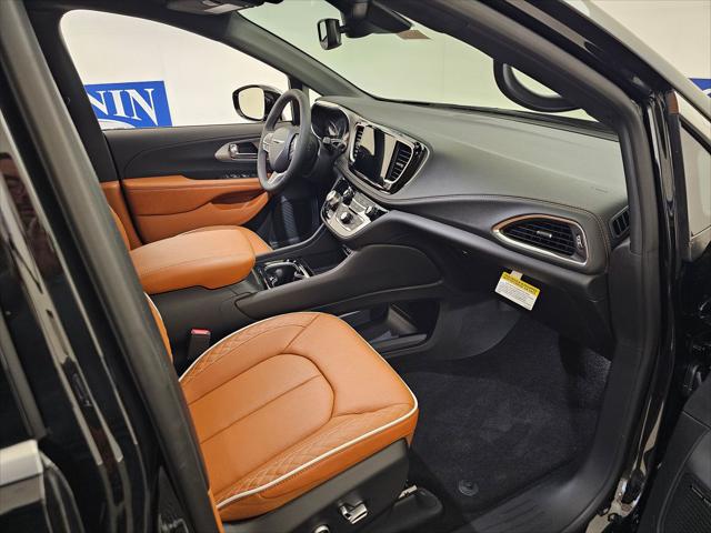 2026 Chrysler Pacifica Pinnacle AWD