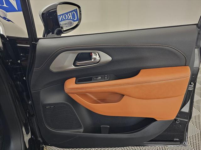 2026 Chrysler Pacifica Pinnacle AWD