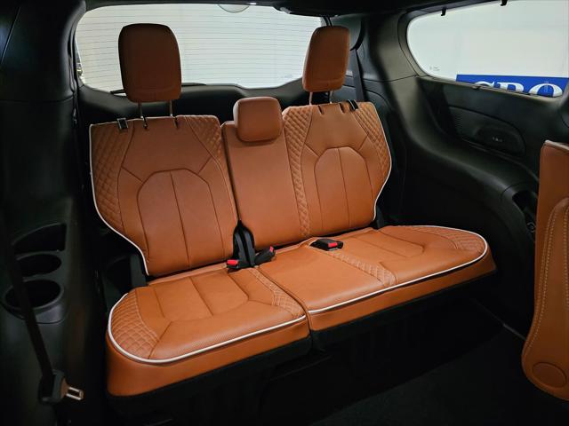 2026 Chrysler Pacifica Pinnacle AWD