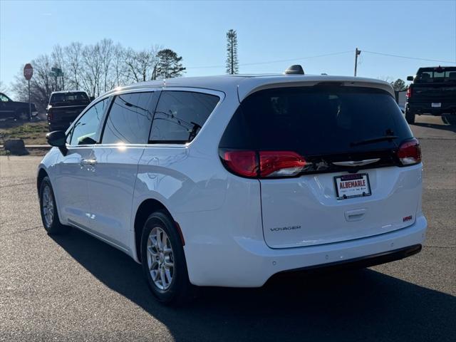 2026 Chrysler Voyager LX