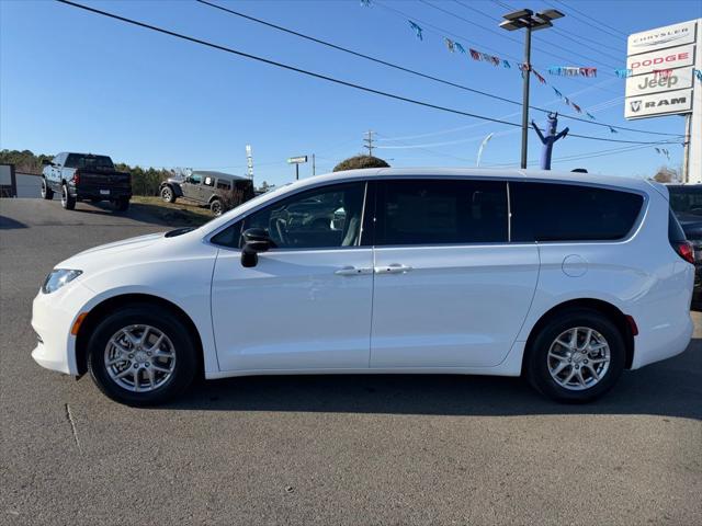 2026 Chrysler Voyager LX