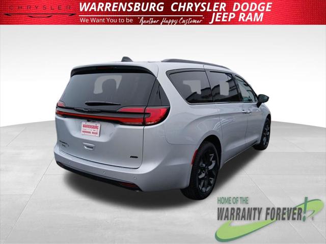 2026 Chrysler Pacifica Select AWD