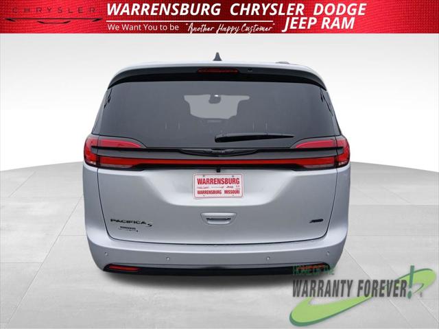 2026 Chrysler Pacifica Select AWD