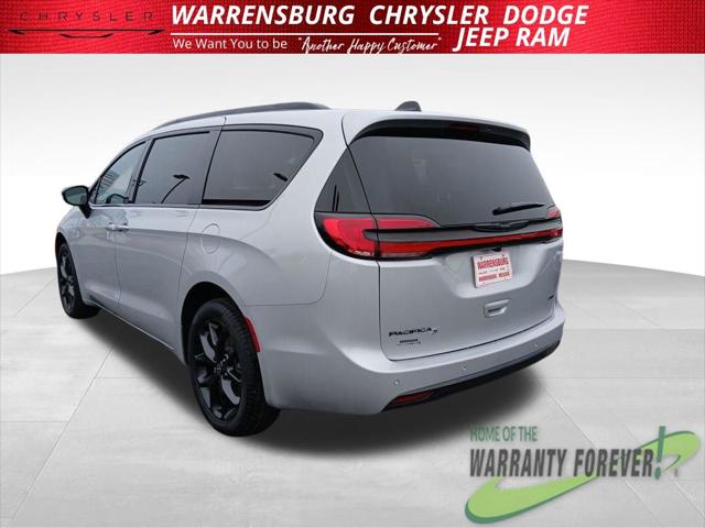 2026 Chrysler Pacifica Select AWD