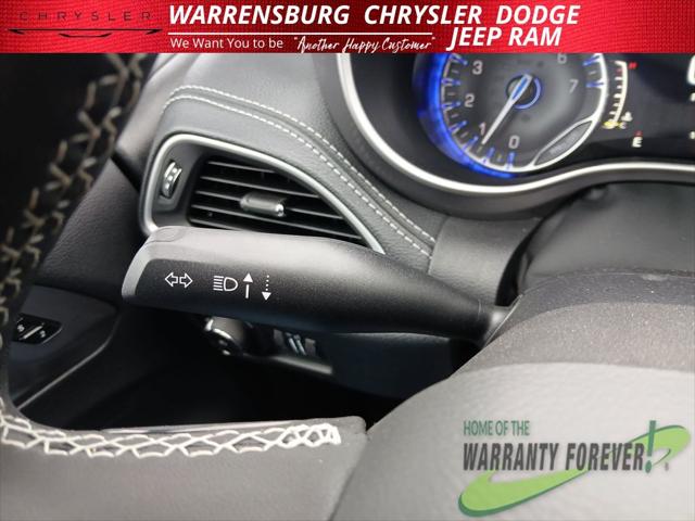 2026 Chrysler Pacifica Select AWD