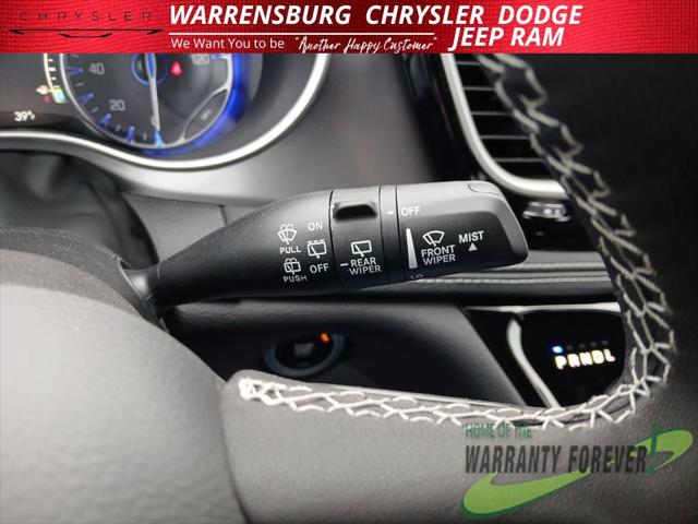 2026 Chrysler Pacifica Select AWD