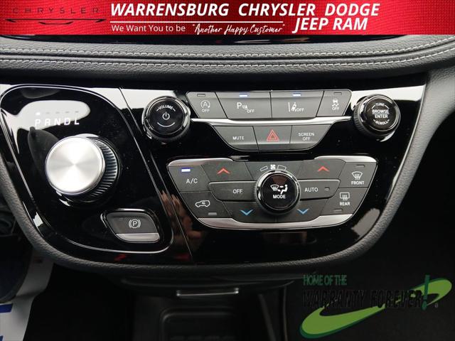 2026 Chrysler Pacifica Select AWD