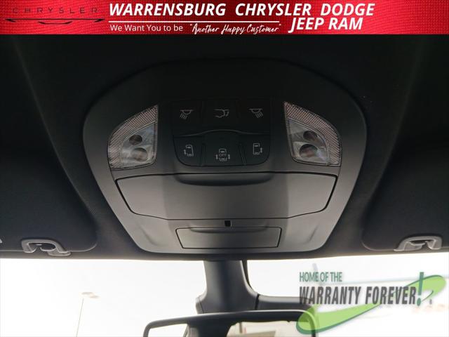 2026 Chrysler Pacifica Select AWD