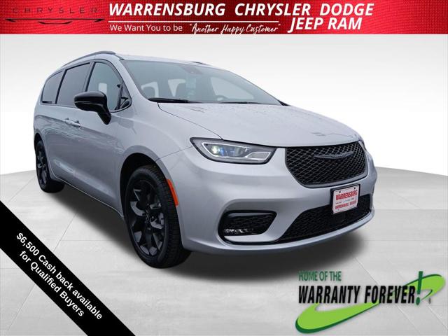 2026 Chrysler Pacifica Select AWD for sale in Warrensburg, MO