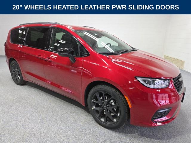 2026 Chrysler Pacifica Select for sale in Chilton, WI
