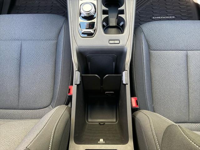 2026 Jeep Cherokee Laredo 4x4