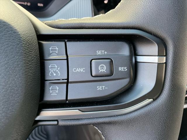 2026 Jeep Cherokee Laredo 4x4