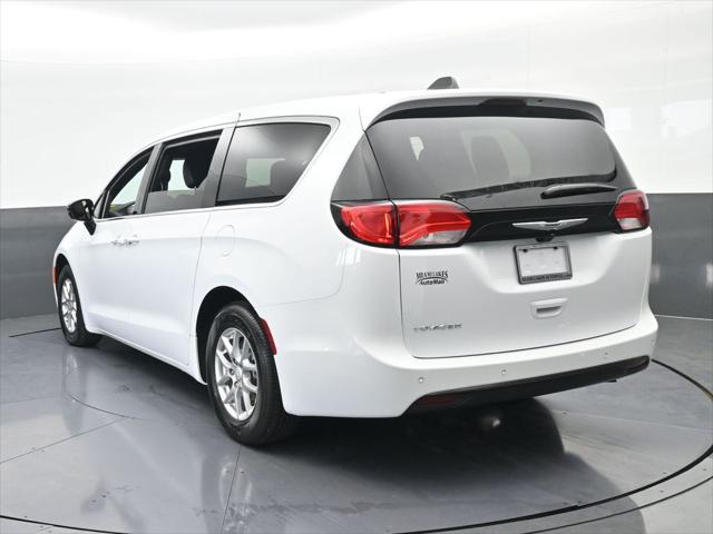 2026 Chrysler Voyager LX