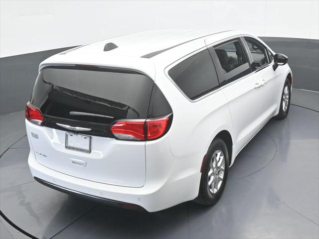 2026 Chrysler Voyager LX