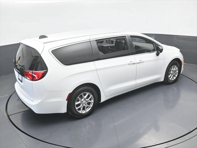 2026 Chrysler Voyager LX