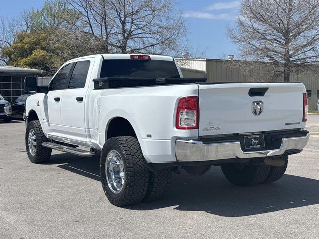 2023 Ram 3500 Big Horn Crew Cab 4x4 8' Box