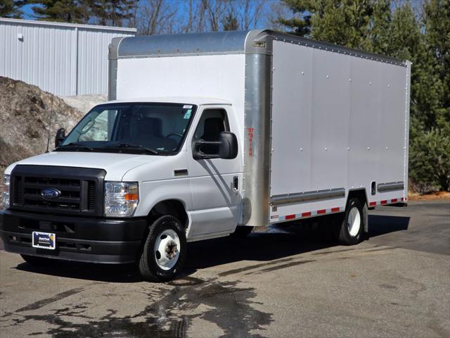 2024 Ford E-350 Cutaway Base