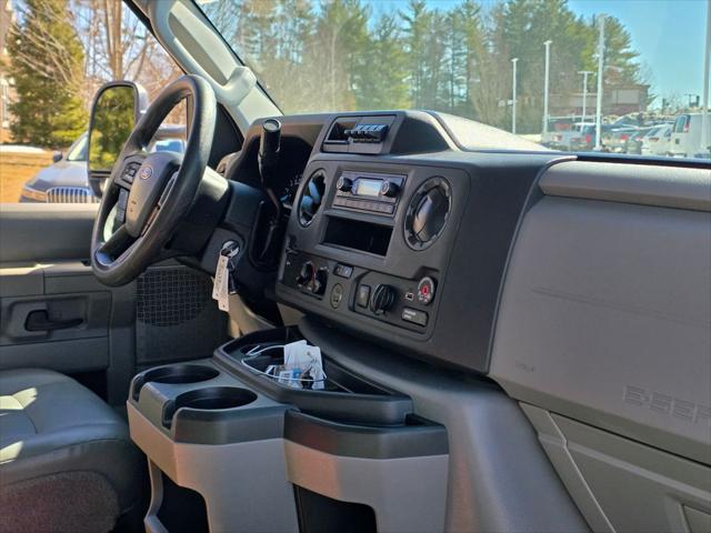 2024 Ford E-350 Cutaway Base