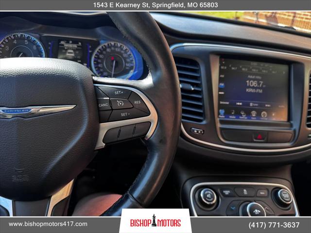 2015 Chrysler 200 Limited
