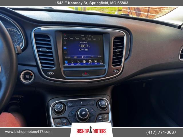 2015 Chrysler 200 Limited