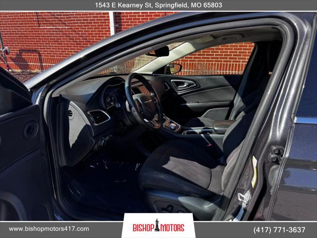 2015 Chrysler 200 Limited