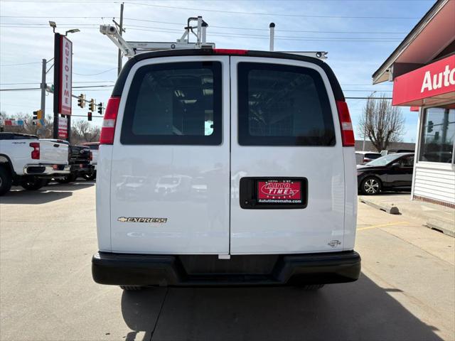 2021 Chevrolet Express Cargo Van RWD 2500 Regular Wheelbase WT