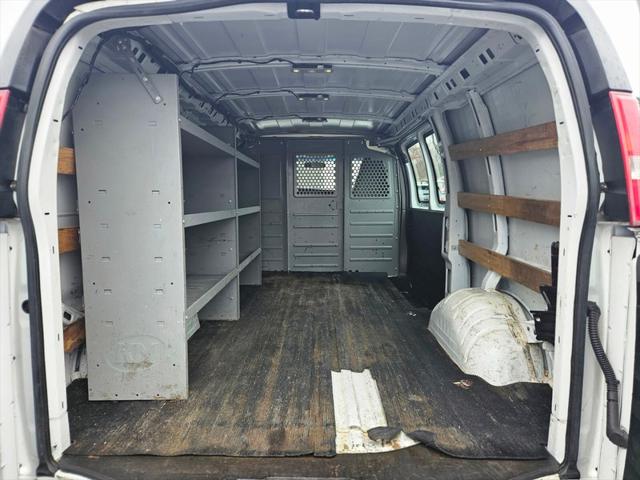2017 GMC Savana 2500 Work Van
