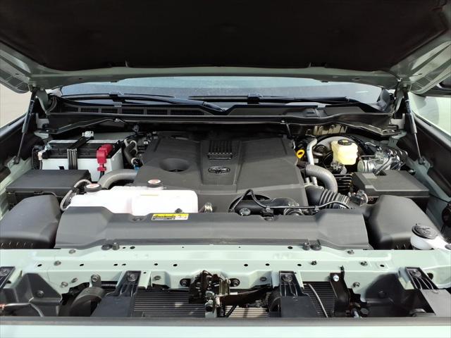 2026 Toyota Tundra SR5 CrewMax 5.5' Bed