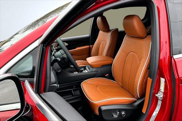 2026 Chrysler Pacifica Pinnacle AWD